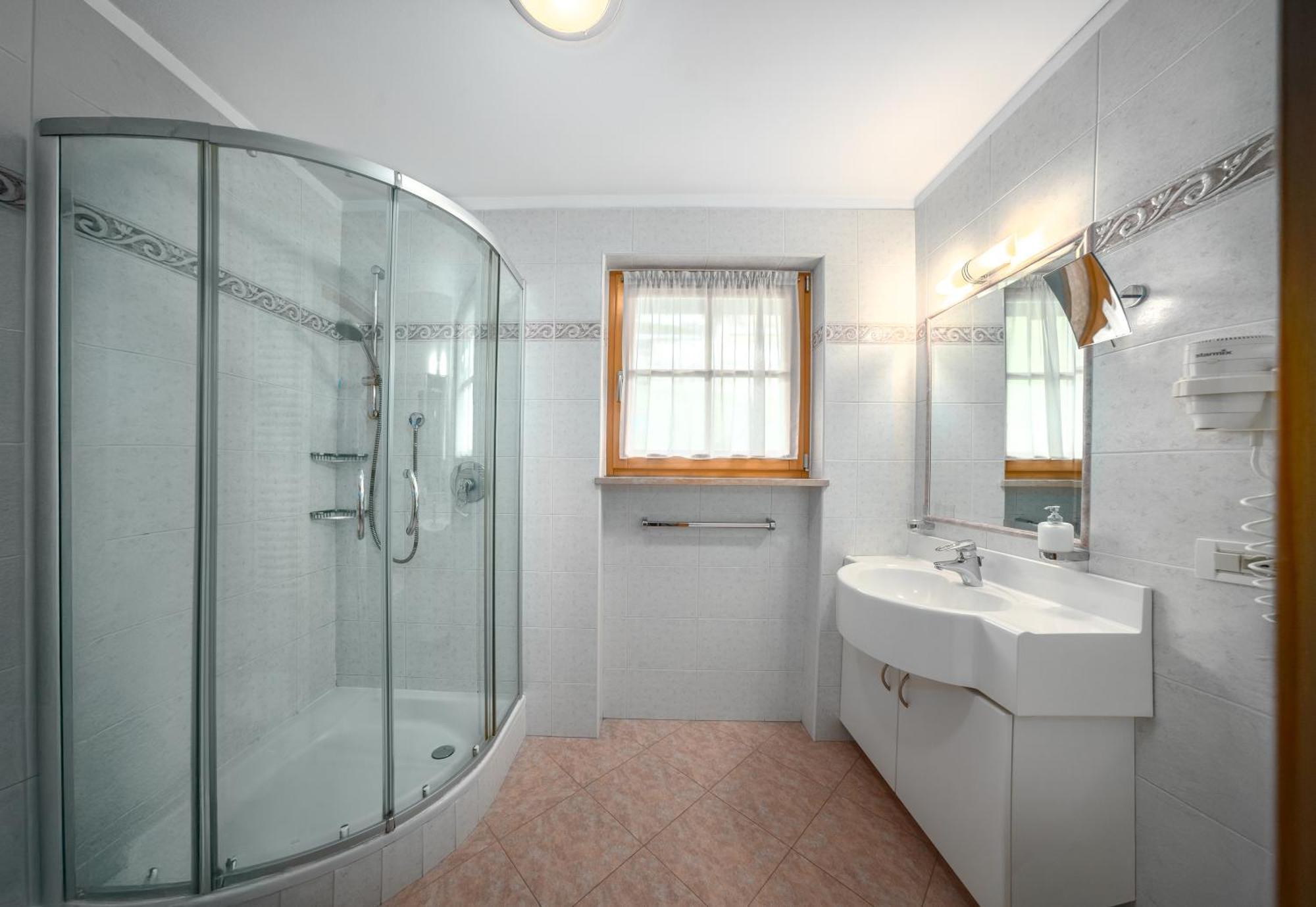 Anna Lodges Dolomites Santa Cristina Val Gardena Ngoại thất bức ảnh
