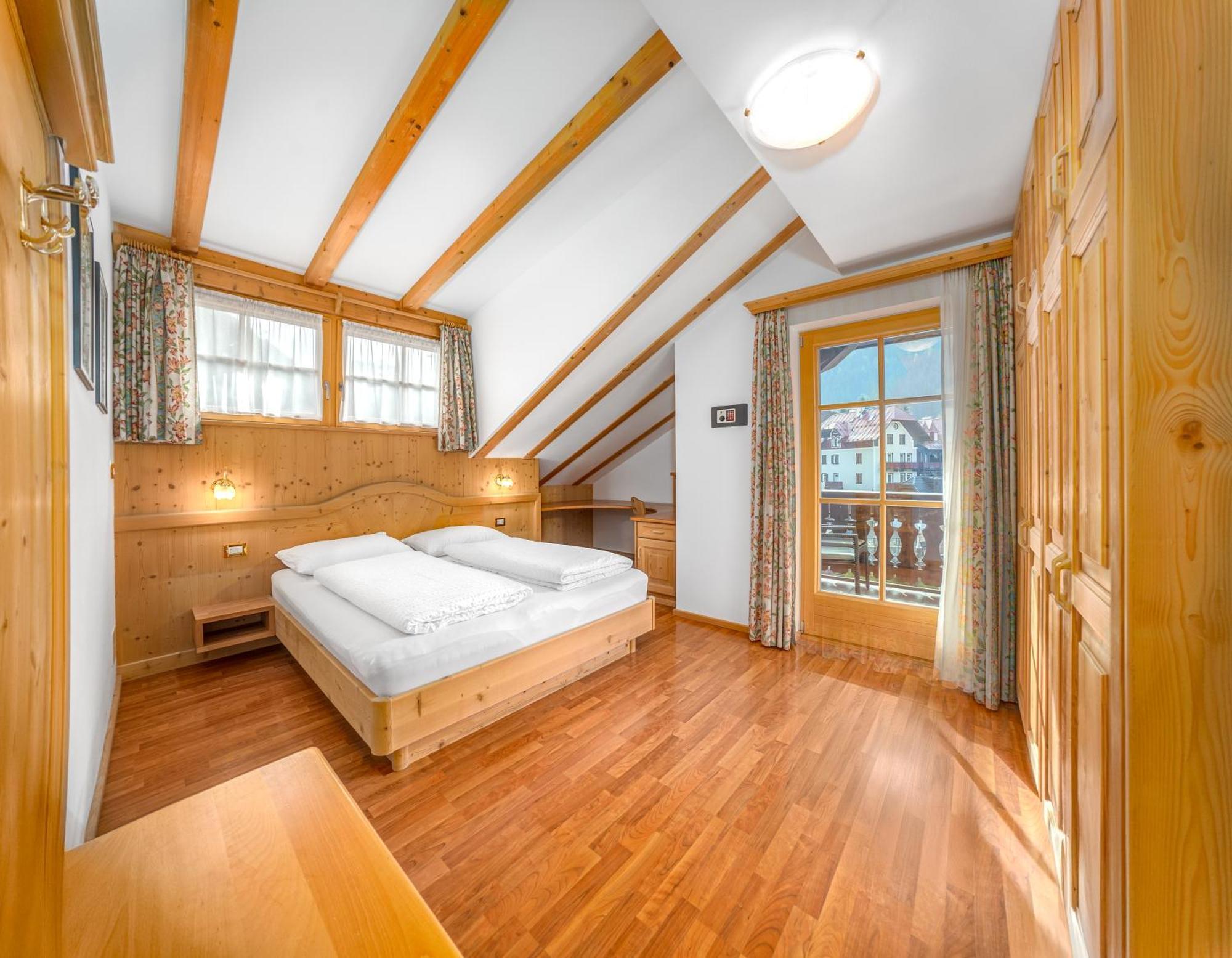 Anna Lodges Dolomites Santa Cristina Val Gardena Ngoại thất bức ảnh