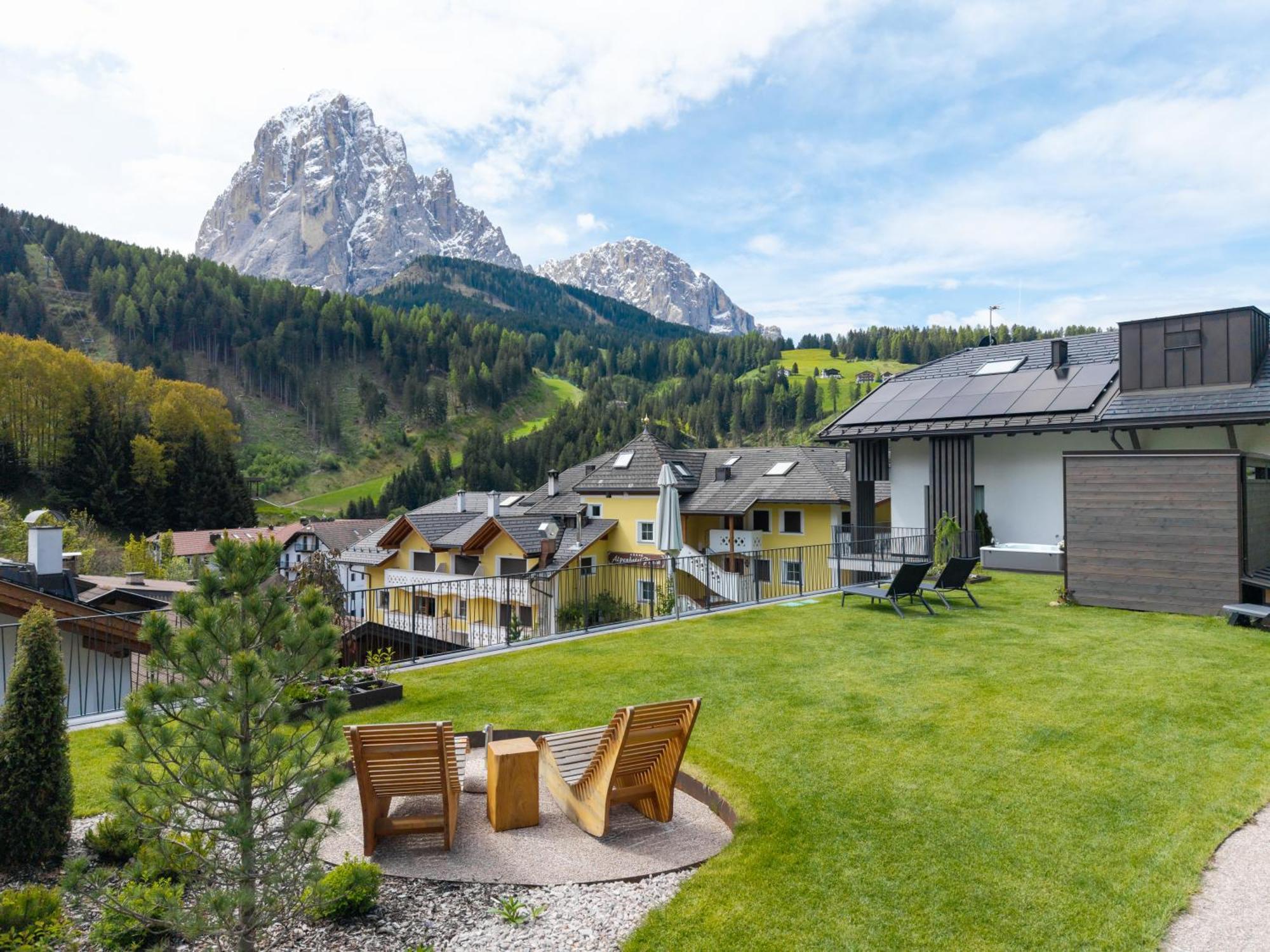Anna Lodges Dolomites Santa Cristina Val Gardena Ngoại thất bức ảnh